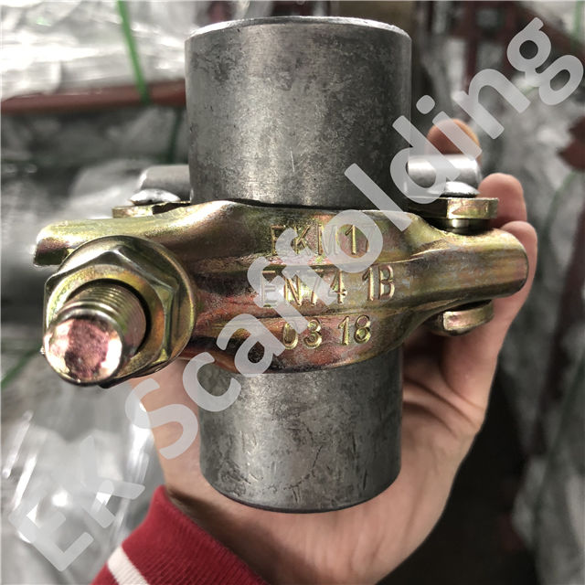 Lisovan&aacute; dvojit&aacute; show 01