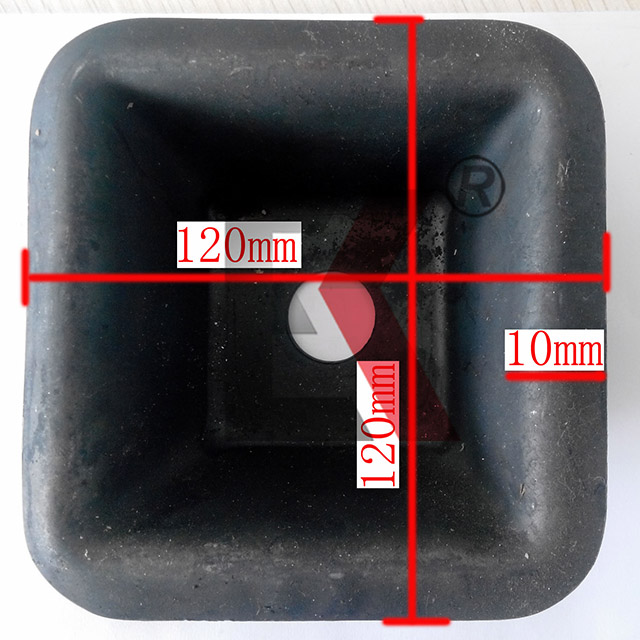 Paletov&eacute; čtvercov&eacute; stopy-03