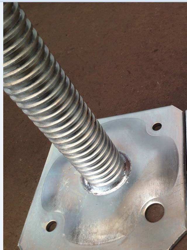 Šroubovac&iacute; jack show 01