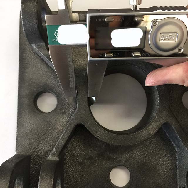 Odl&eacute;vac&iacute; z&aacute;kladn&iacute; deska 09