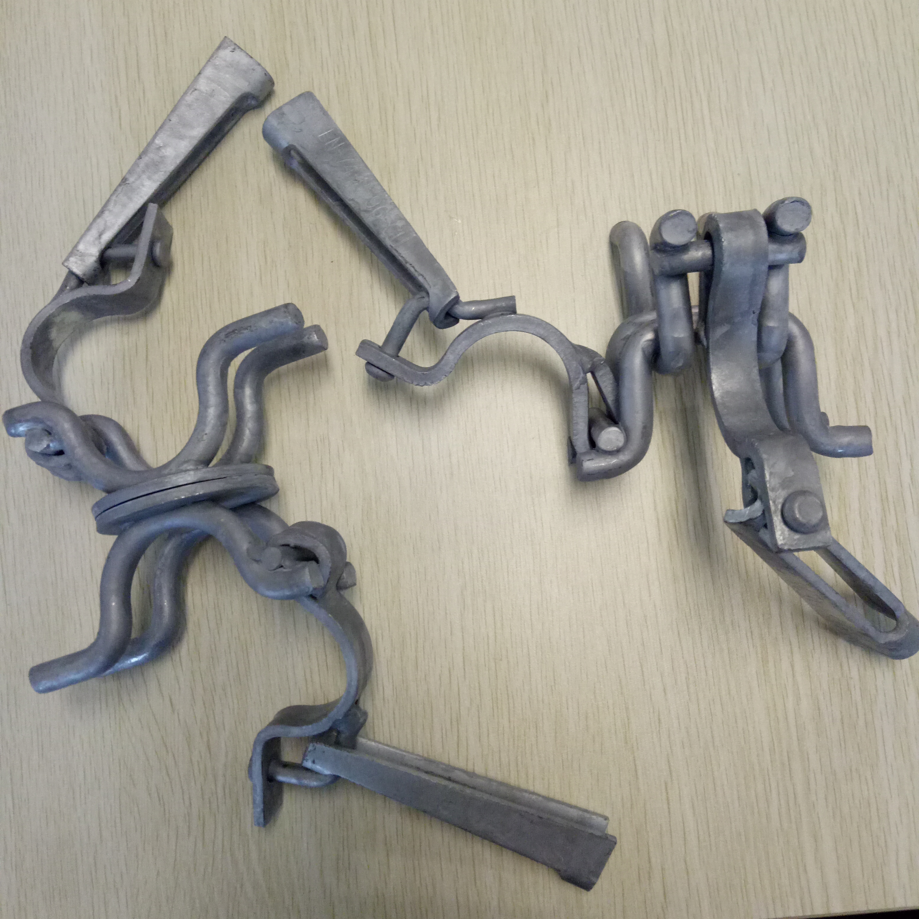 Kovan&aacute; otočn&aacute; spojka holandsk&eacute;ho typu 