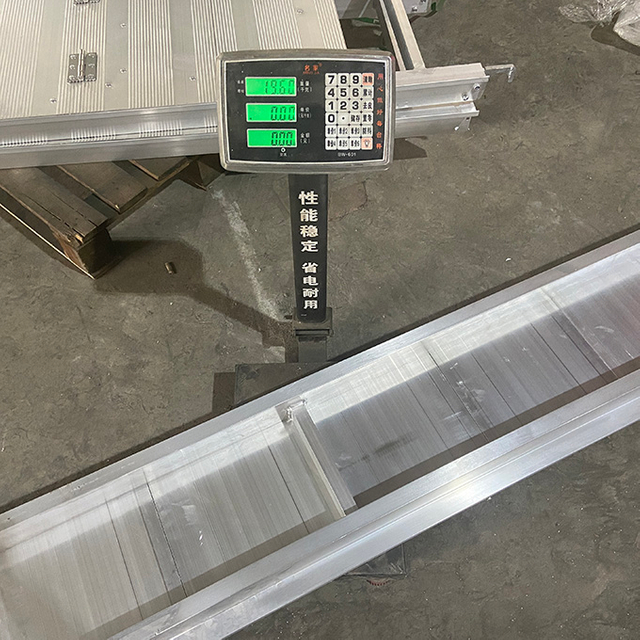 Hlasová platforma lešení z hliníku 2,4 m