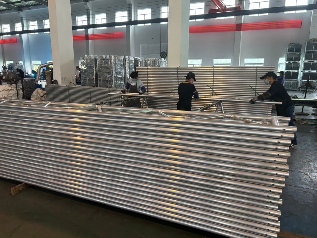 Nosn&iacute;k slitiny 