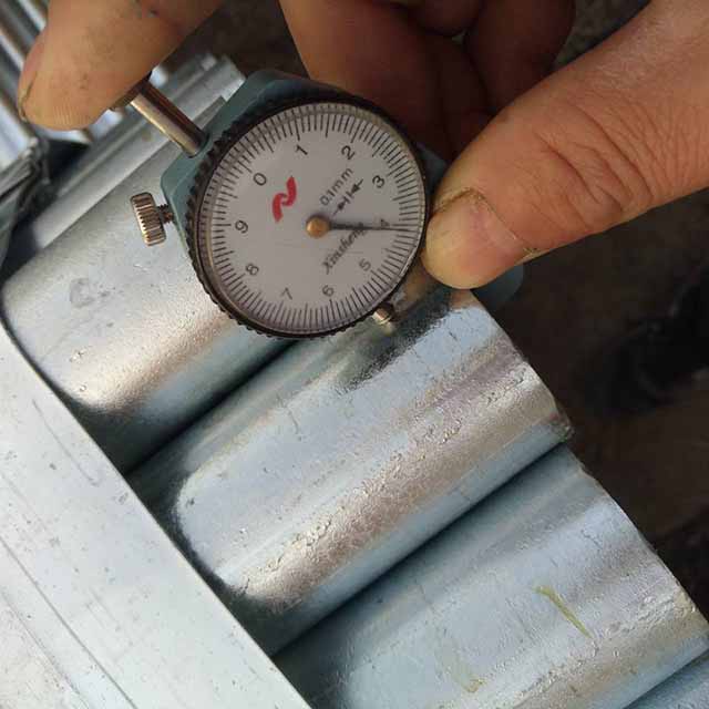 Ocelov&yacute; trubka (1)