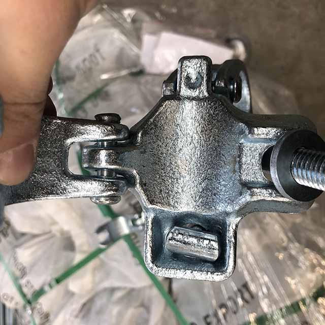 Z&aacute;pustkově kovan&aacute; dvojit&aacute; spojka2