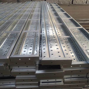 4M BS1139 HDG lešení procházky