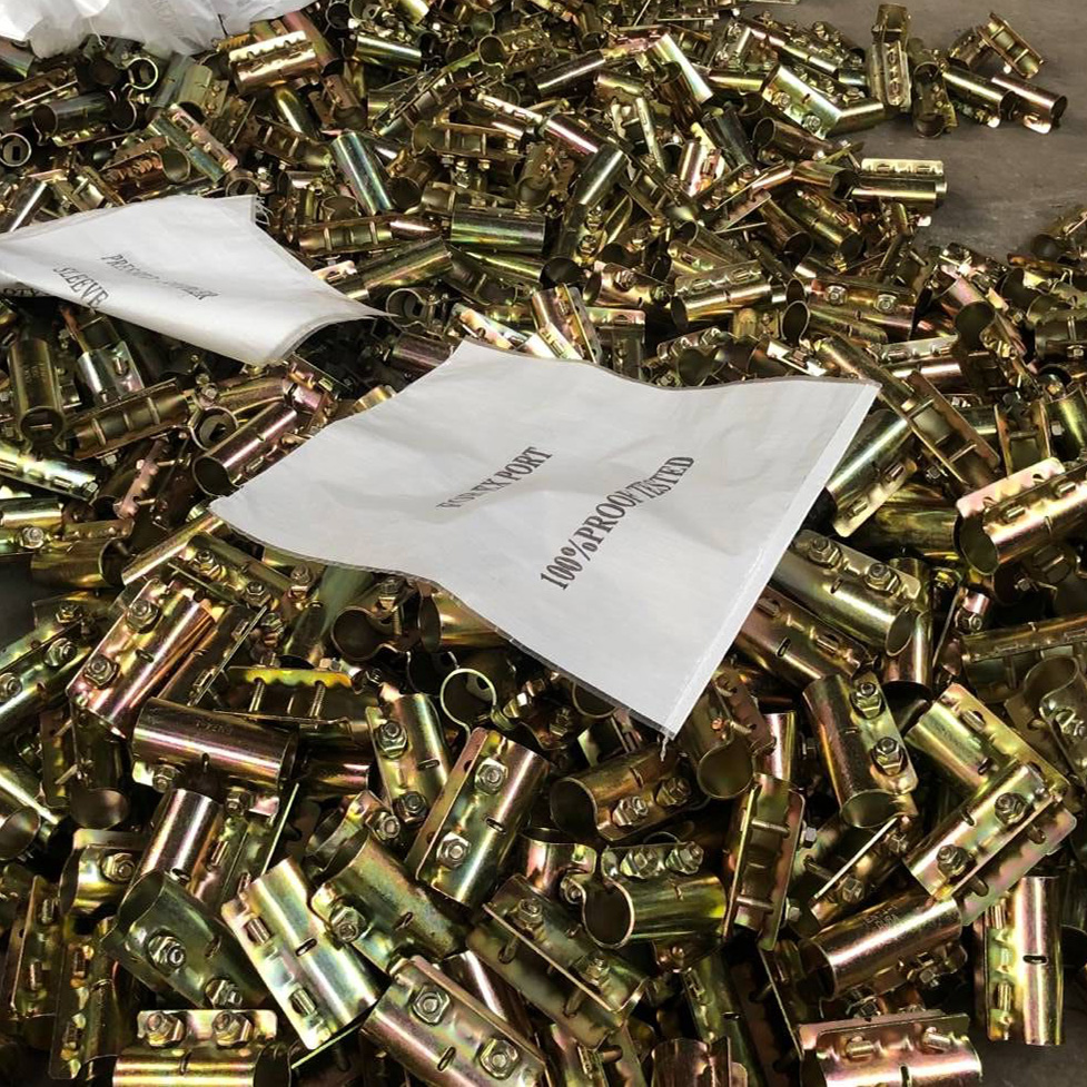 Stisknut&eacute; spojky s ruk&aacute;vem