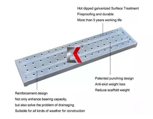 Deska pro chůze z ocelov&eacute; prkna