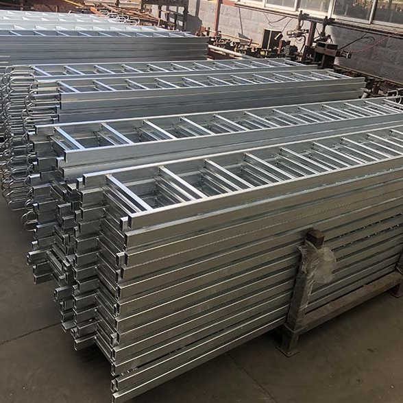 Lešení opičí kroky žebřík galvanizovaný