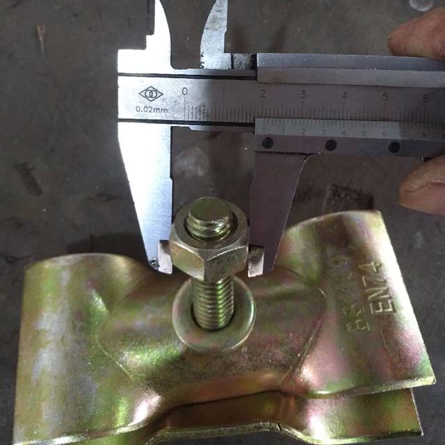 Šermov&aacute; svorka 12