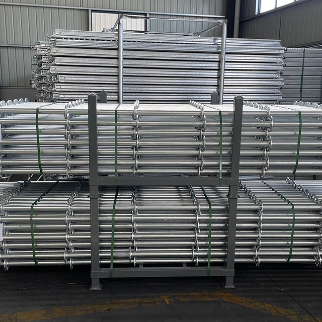 Systém lešení z ocelového ringlocku