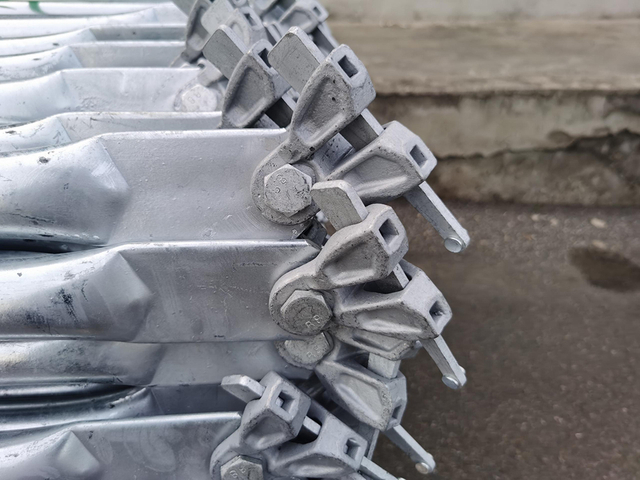 Diagon&aacute;ln&iacute; ort&eacute;za le&scaron;en&iacute;