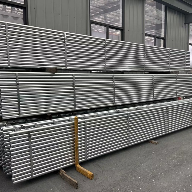 Lešení ocelový žebříkový nosník