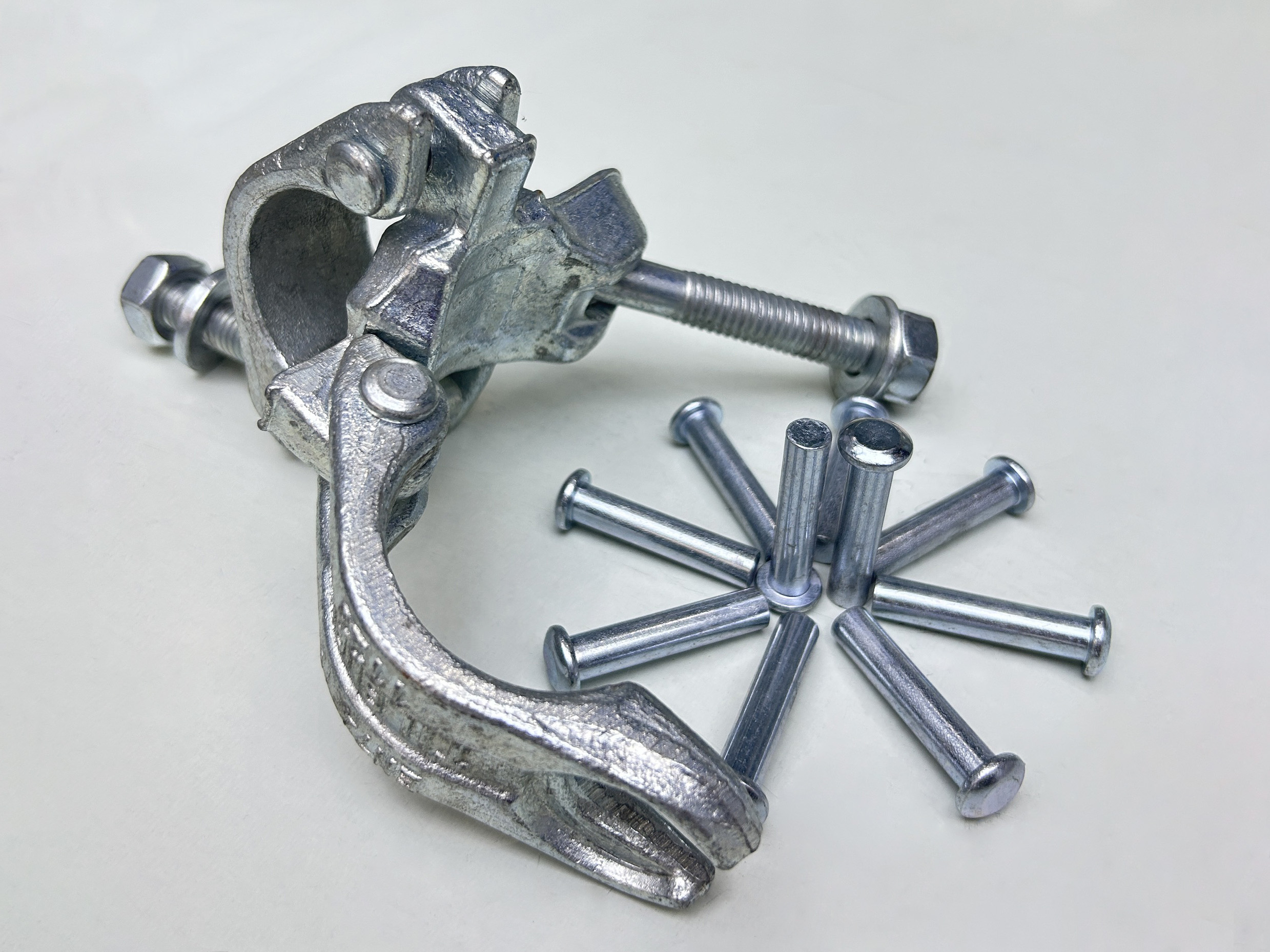 Z&aacute;kladn&iacute; n&yacute;t s dvojitou spojkou