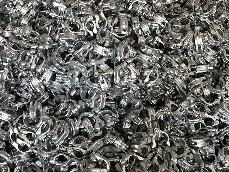 Aplikace lešenářských spojek