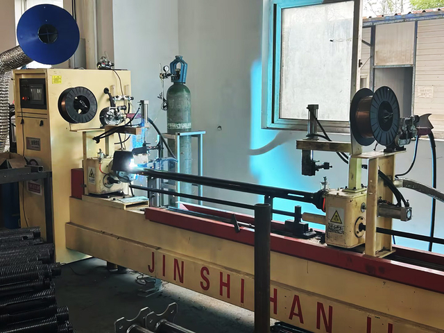 Ocelov&eacute; svařov&aacute;n&iacute;