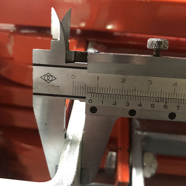 Bezpečnostn&iacute; br&aacute;na jarn&iacute; bezpečnostn&iacute; br&aacute;na 