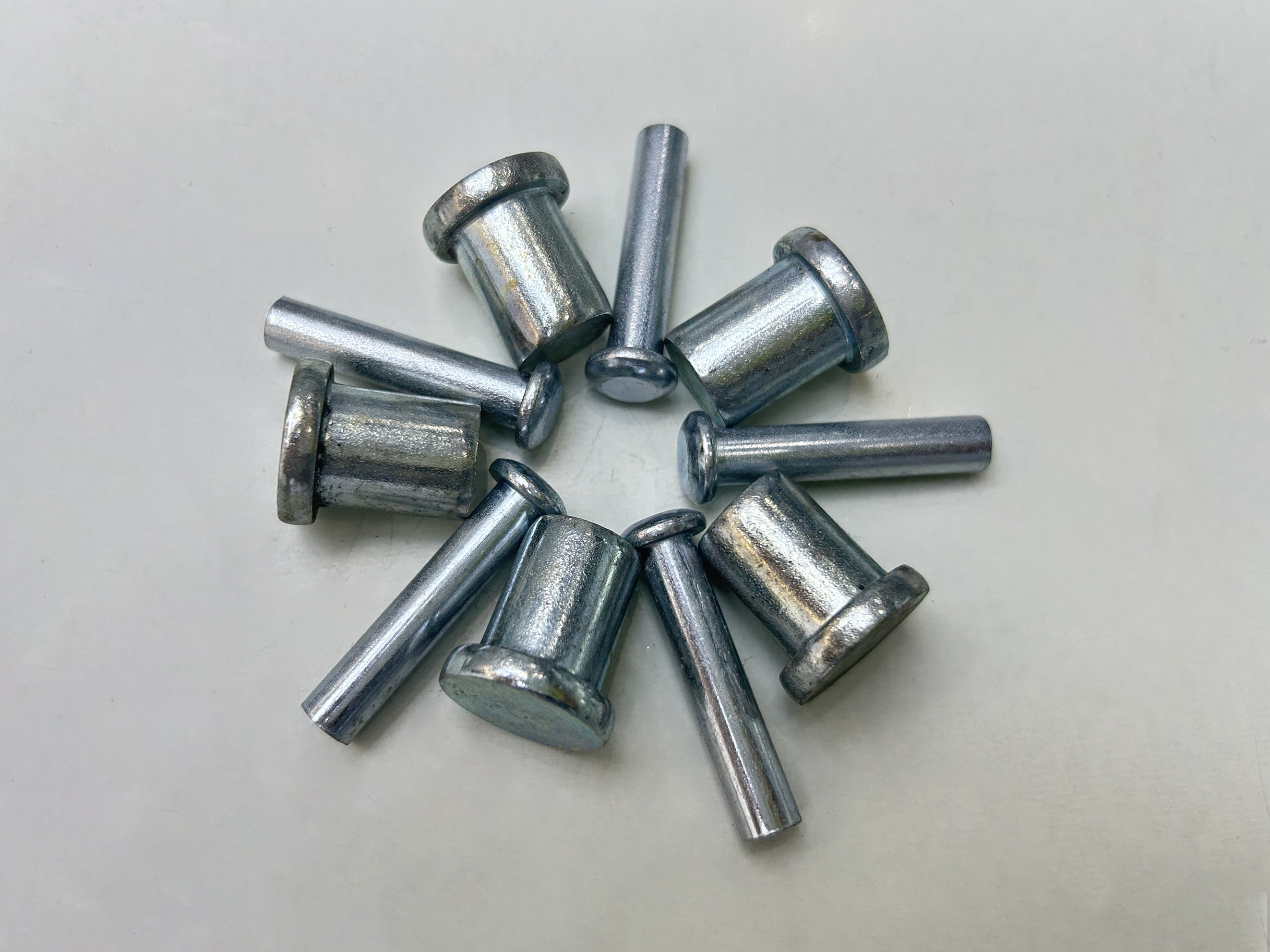 lešen&iacute; spojka n&yacute;t 