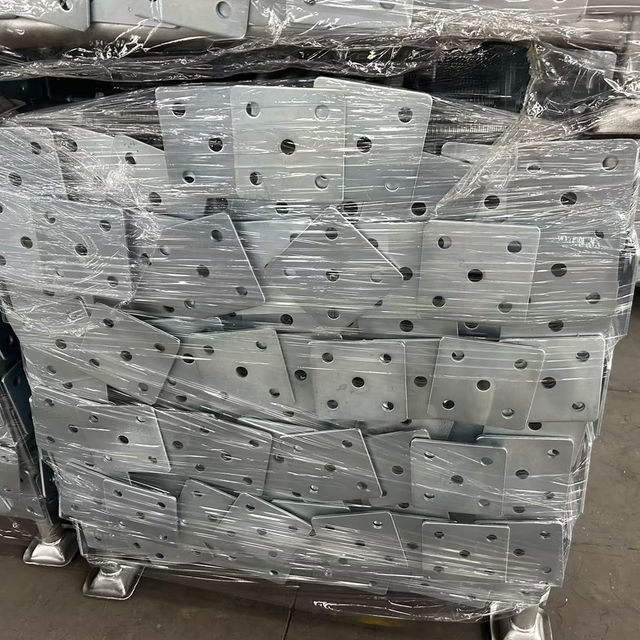 Lešení základní desky