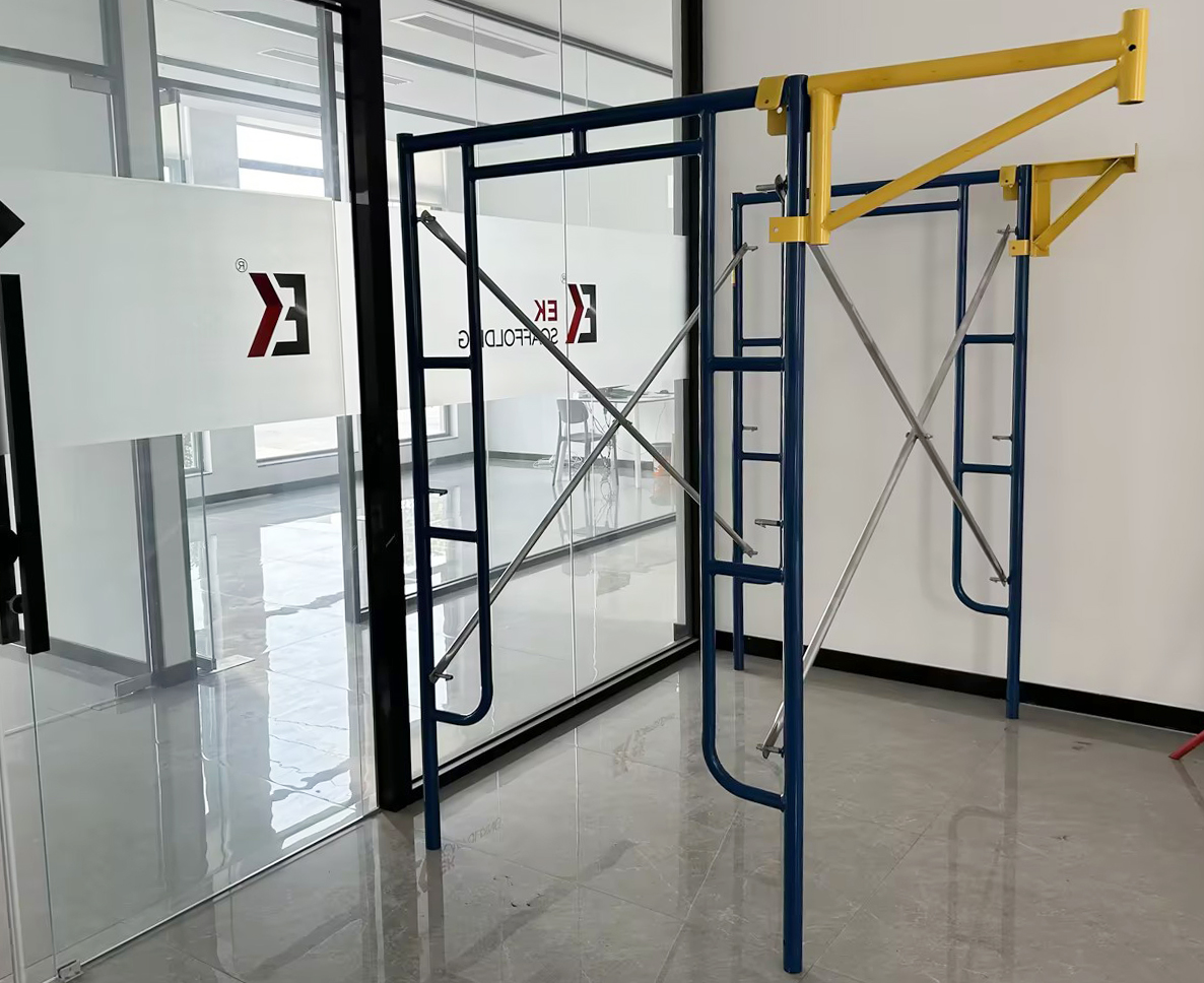 Proch&aacute;zka r&aacute;my