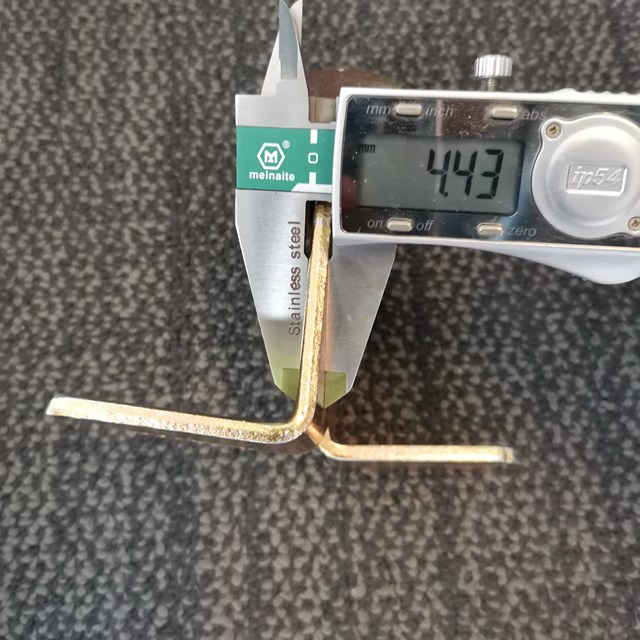 stisknut&iacute;m BRC 08