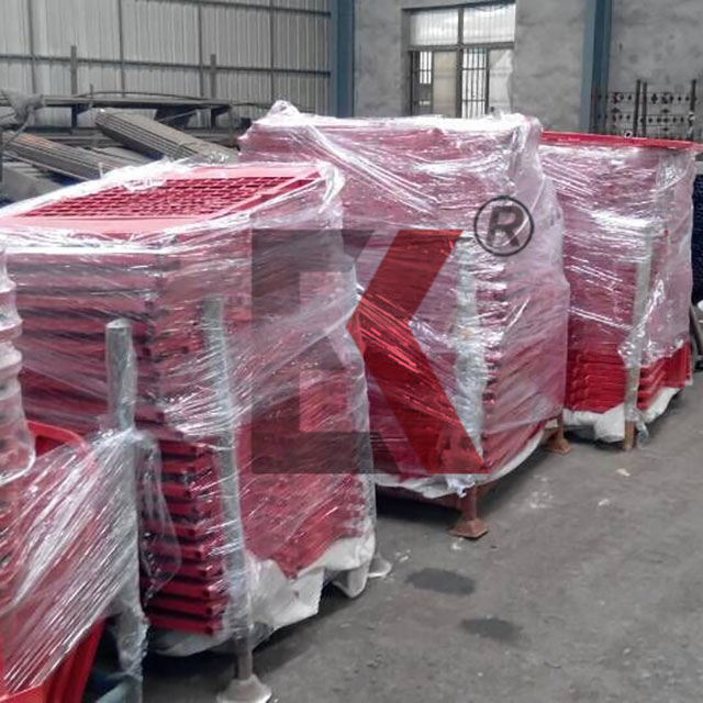 Dveře pasti le&scaron;en&iacute;