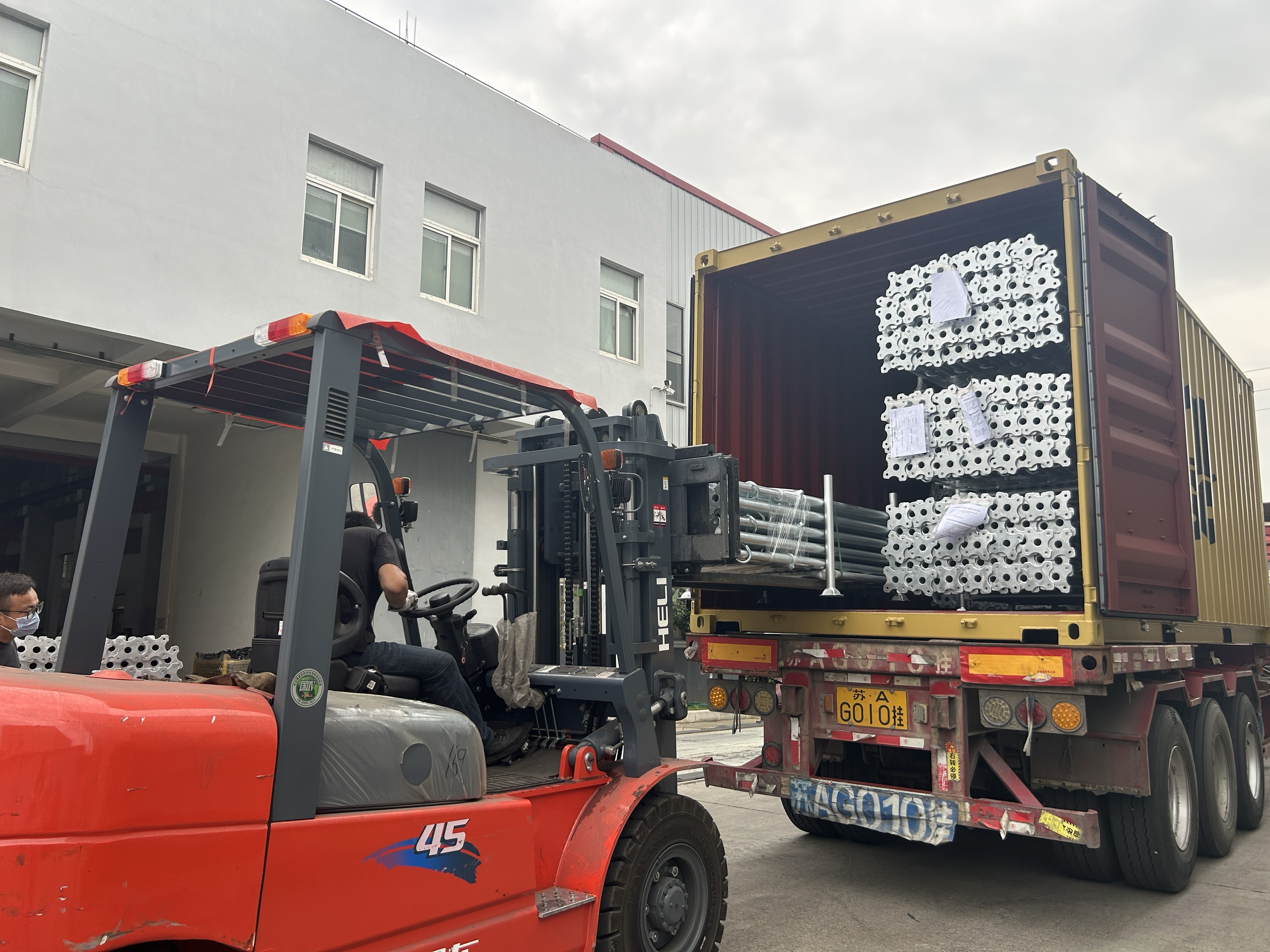 na lešen&iacute; podpěry 