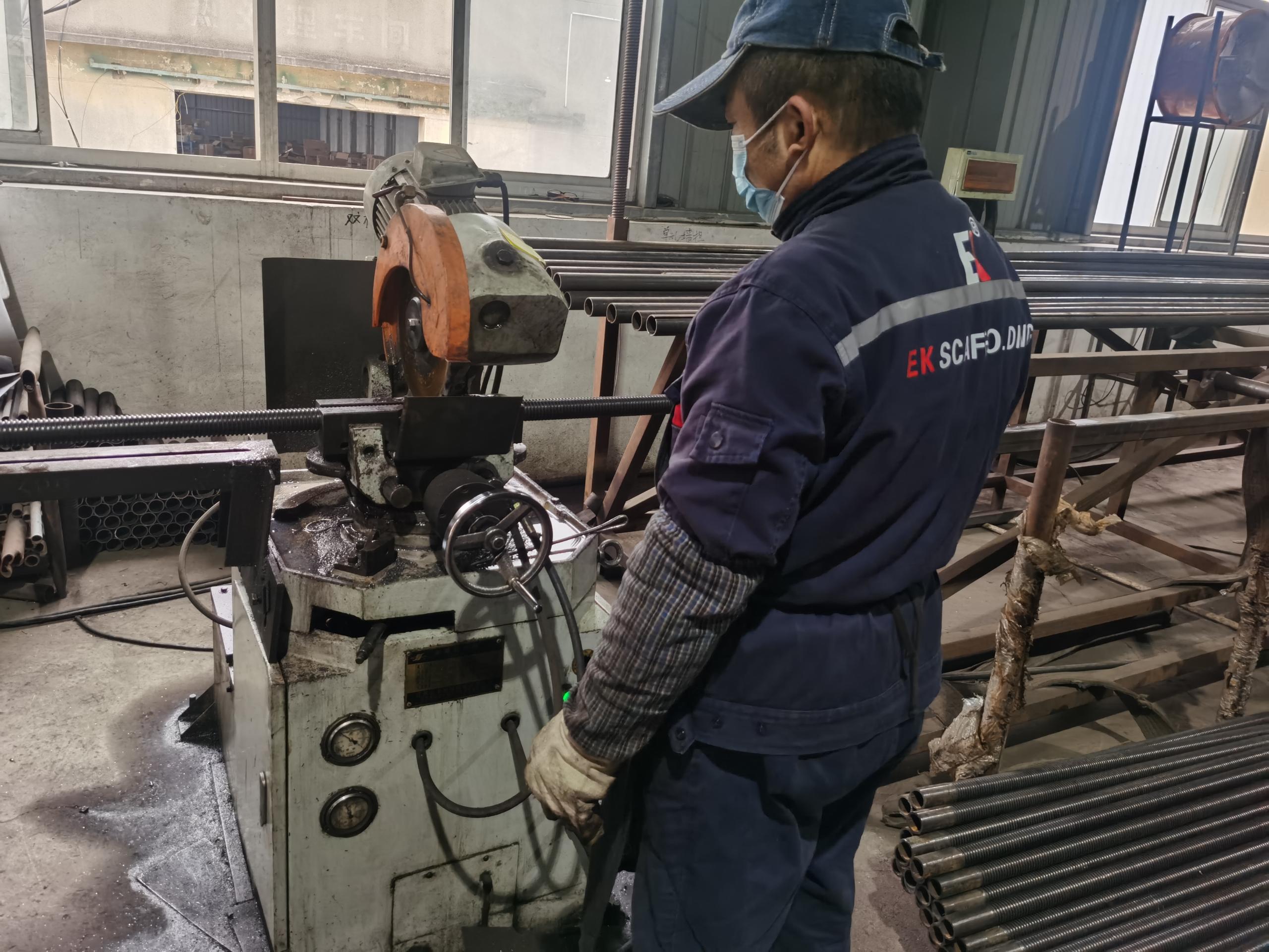 uř&iacute;znout z&aacute;kladnu jack 