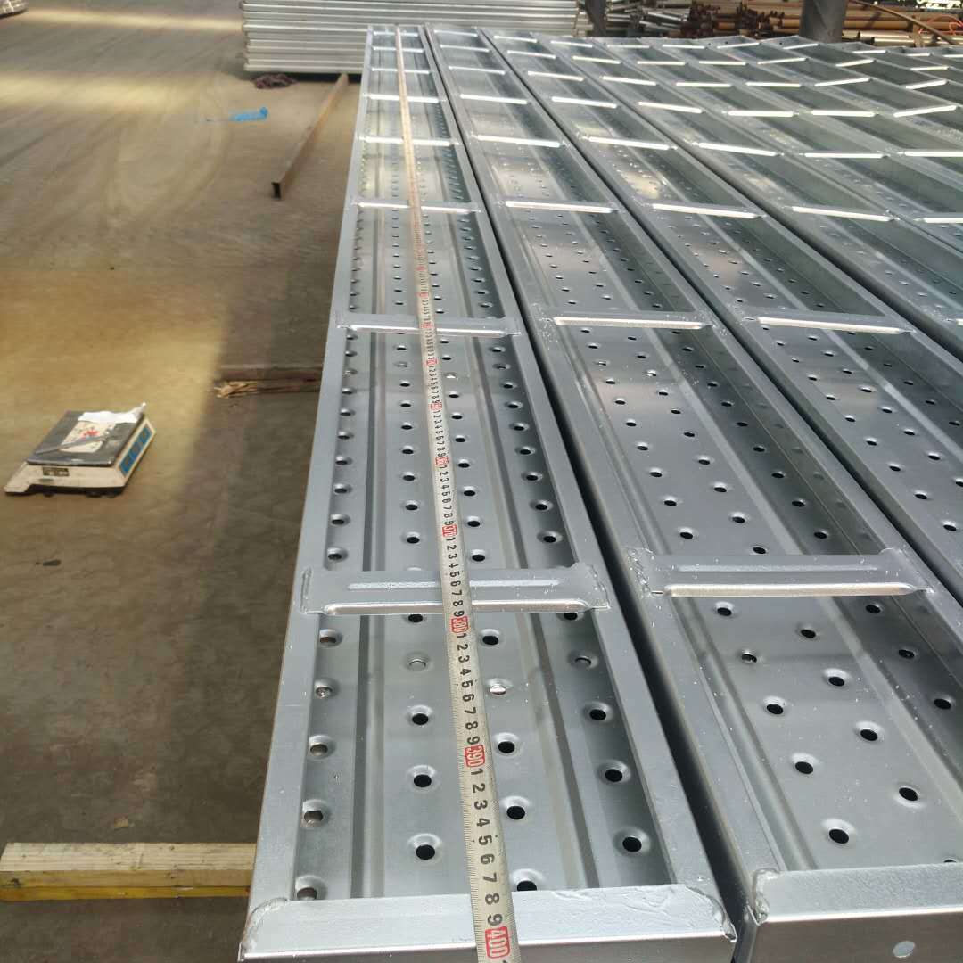 4M BS1139 HDG lešení prken