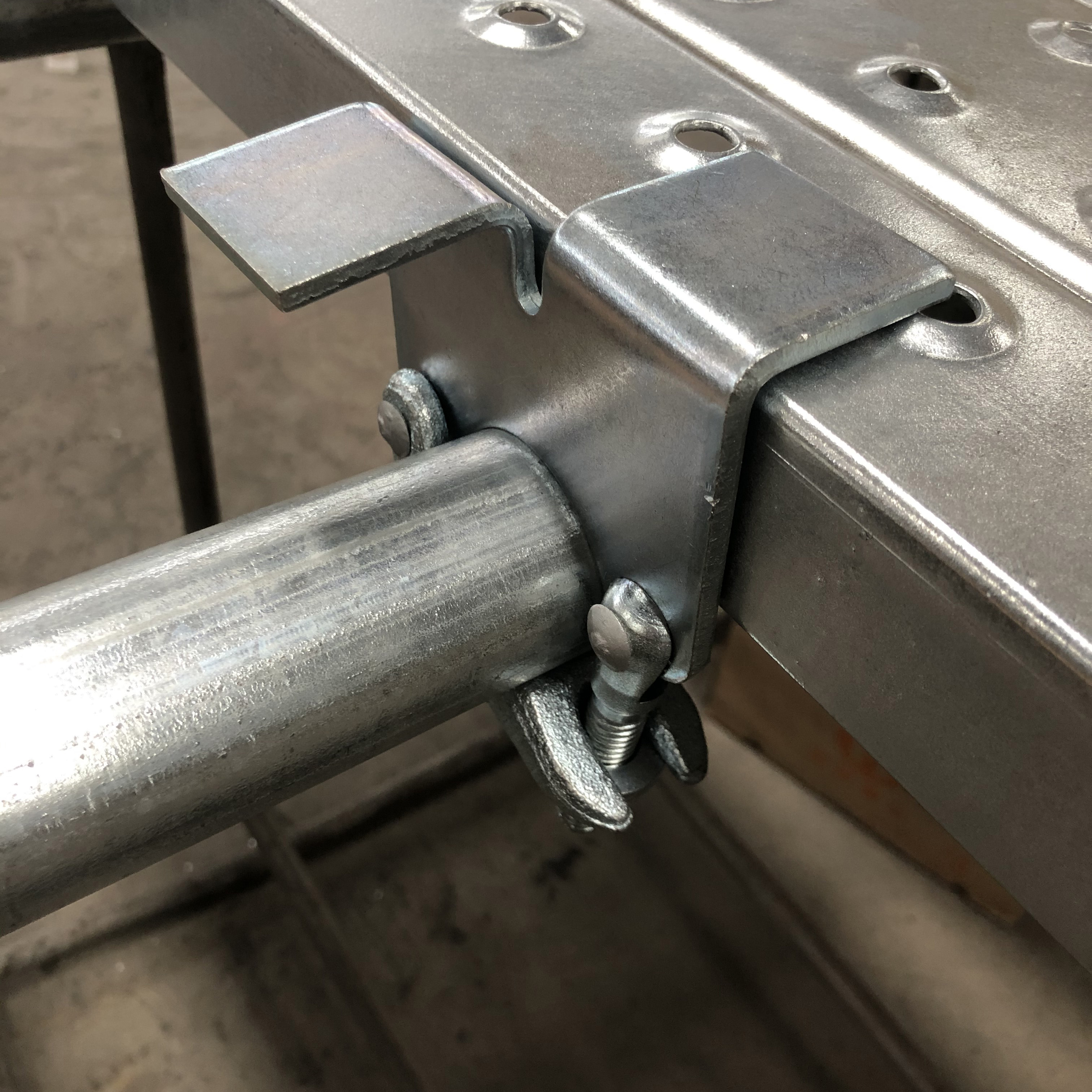 Drop Forged Board pro udržen&iacute; spojky