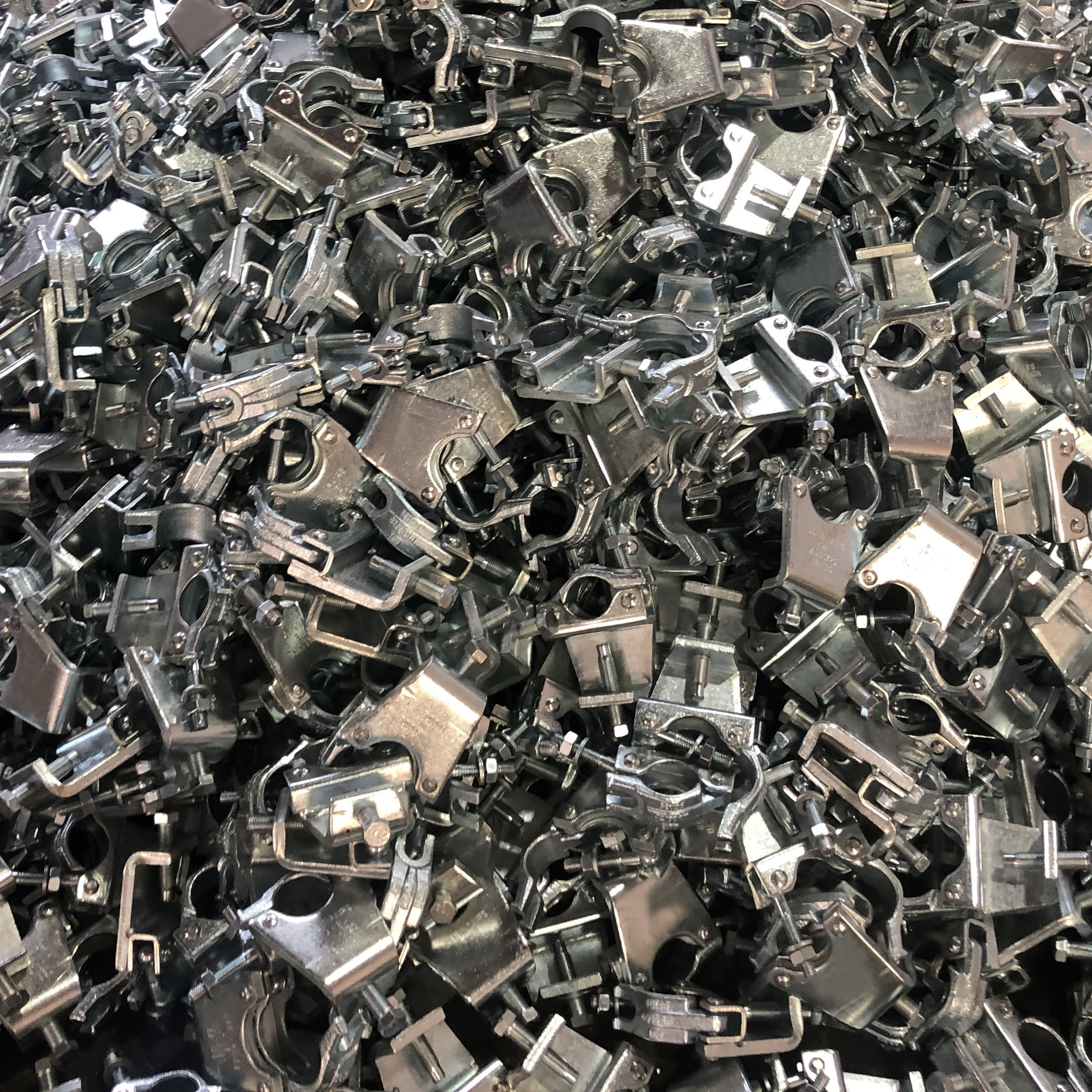 Drop kovan&yacute; nosn&iacute;k