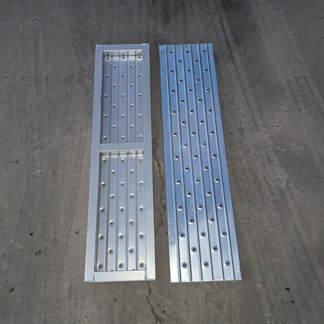 1000 mm uzavřená ocelová prkna