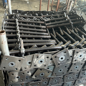 Nastavitelný pevný šroubový konektor s černým lešením 