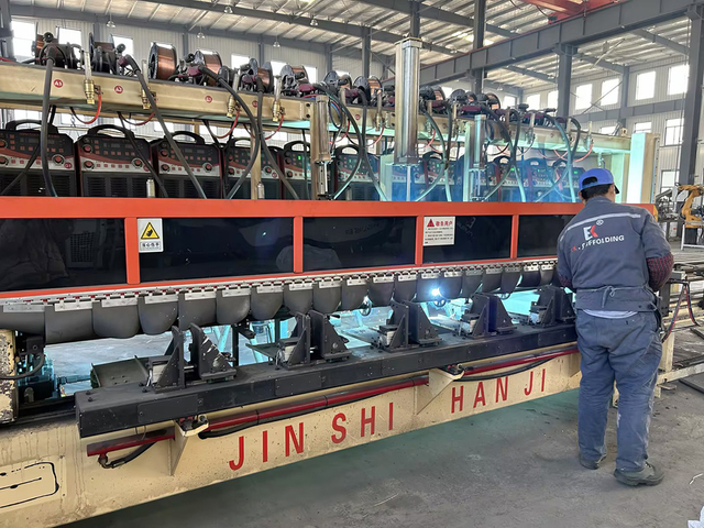 Svařov&aacute;n&iacute; le&scaron;en&iacute; Ringlock