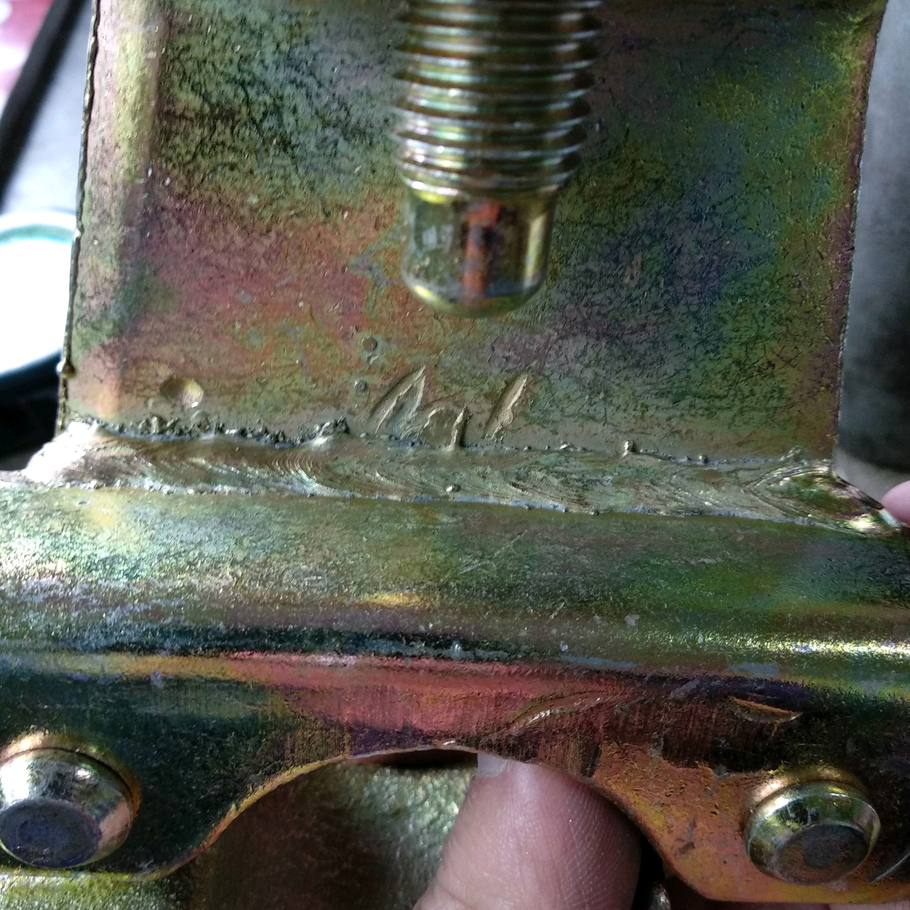 Drop kovan&yacute; nosn&iacute;k