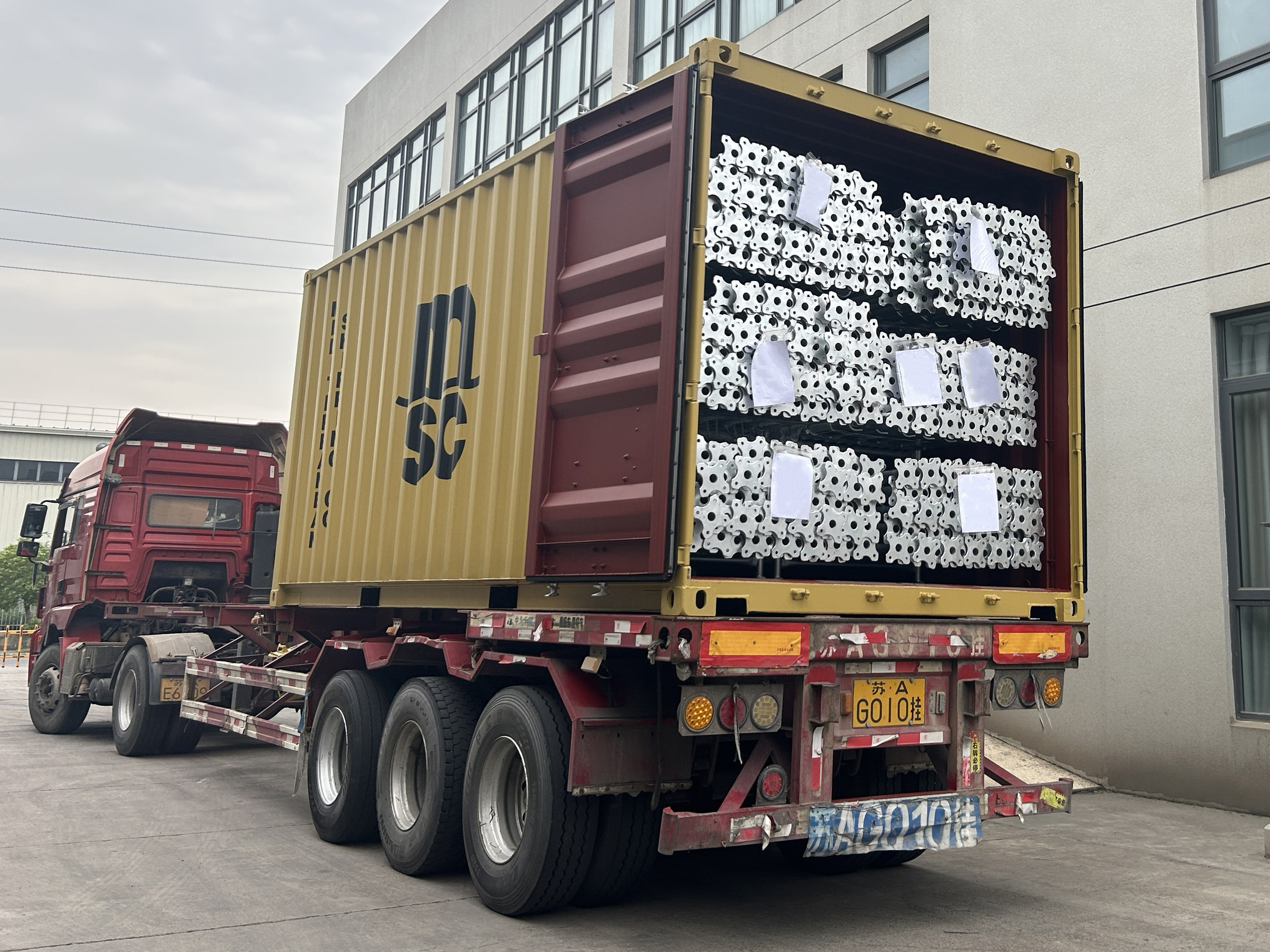 podpěry na lešen&iacute;