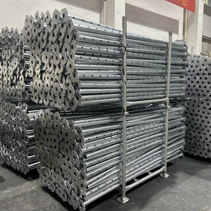 Ocelové rekvizity lešení