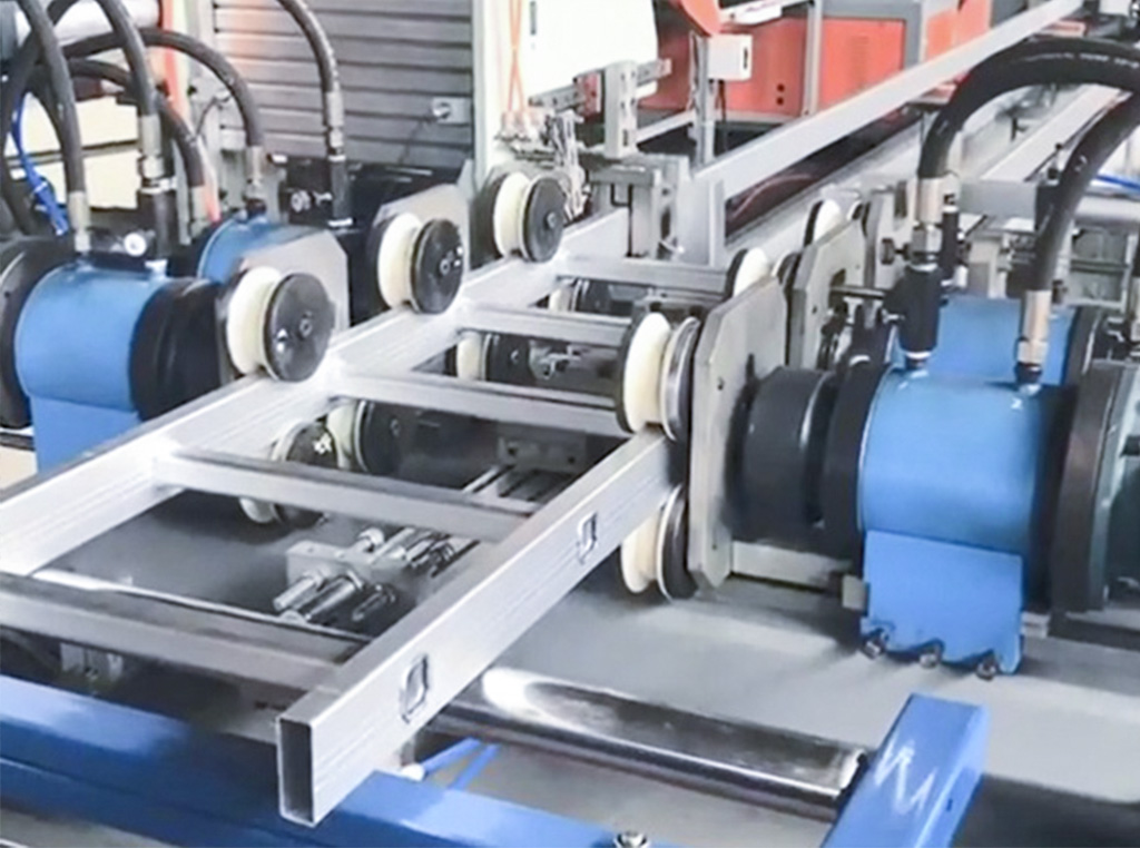 Hliníkový lešení žebřík